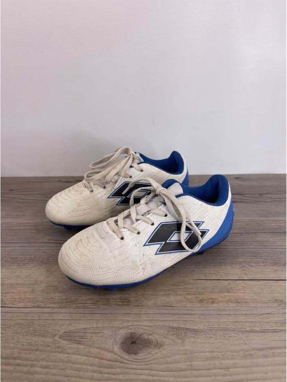 Lotto Soccer Cleats Size 1W